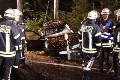 Langenbrand: Unter Alkoholeinfluss von der Fahrbahn abgekommen - 3 Personen verletzt